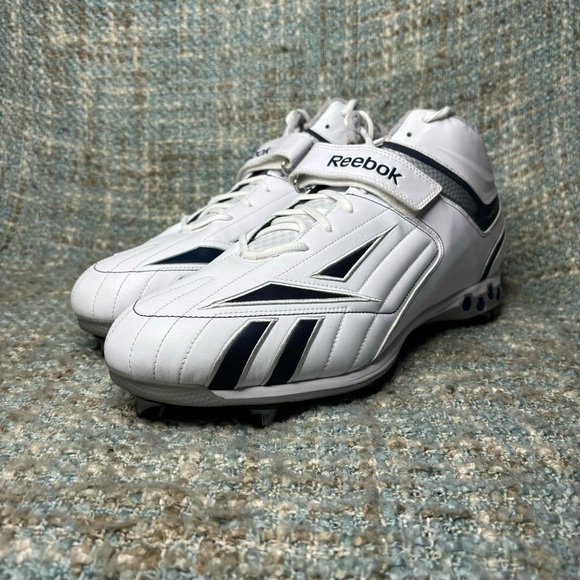 Reebok Pro Full Blitz KFC HD Football Cleats in White Navy Silver main image 7